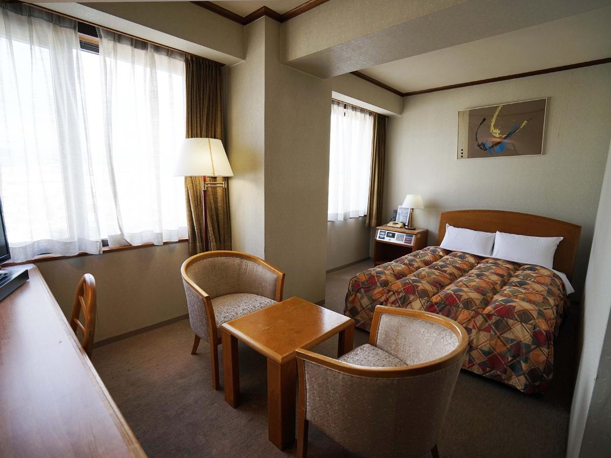 Neyagawa Trend Hotel Eksteriør bilde